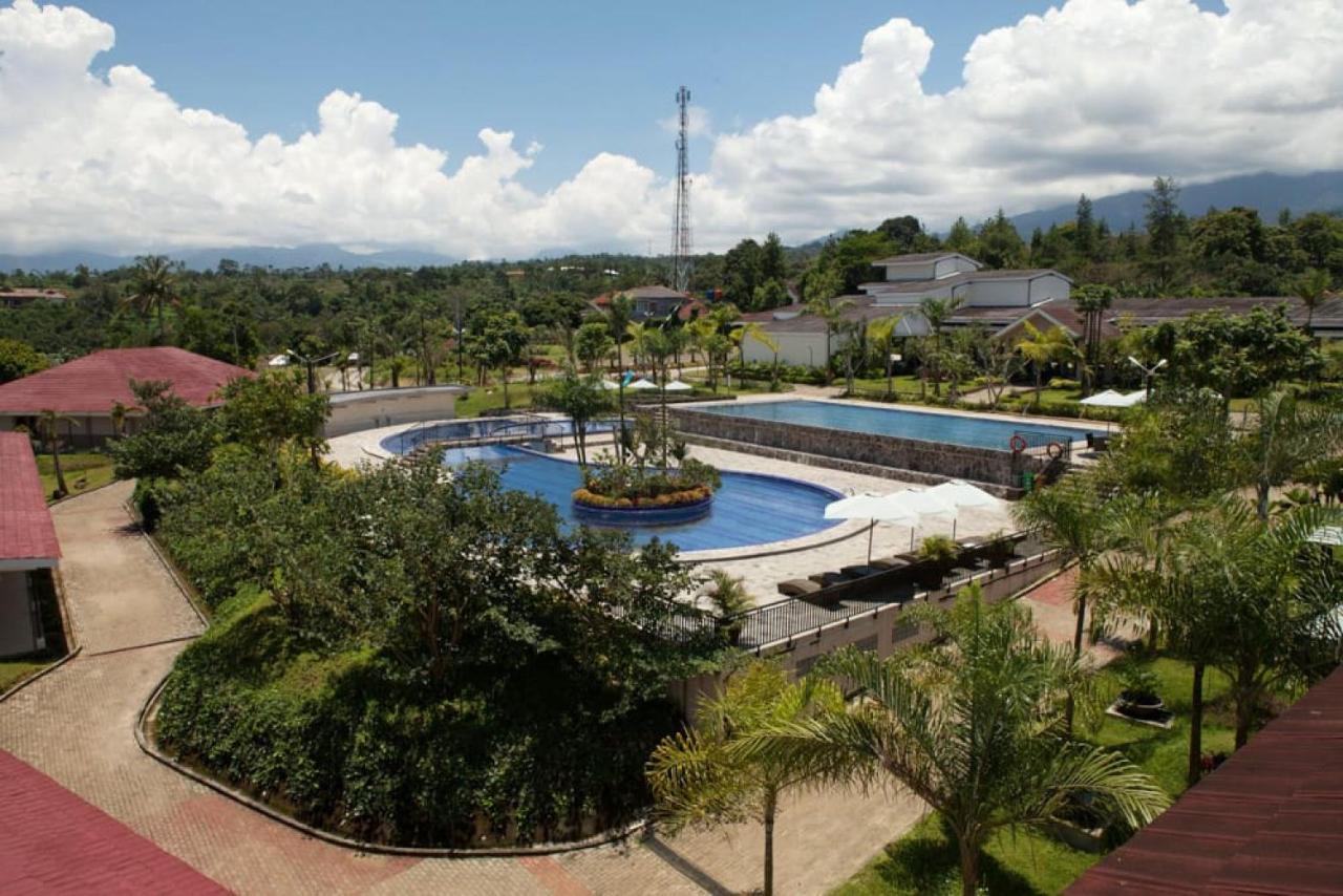 Taman Bukit Palem Resort Богор Екстер'єр фото