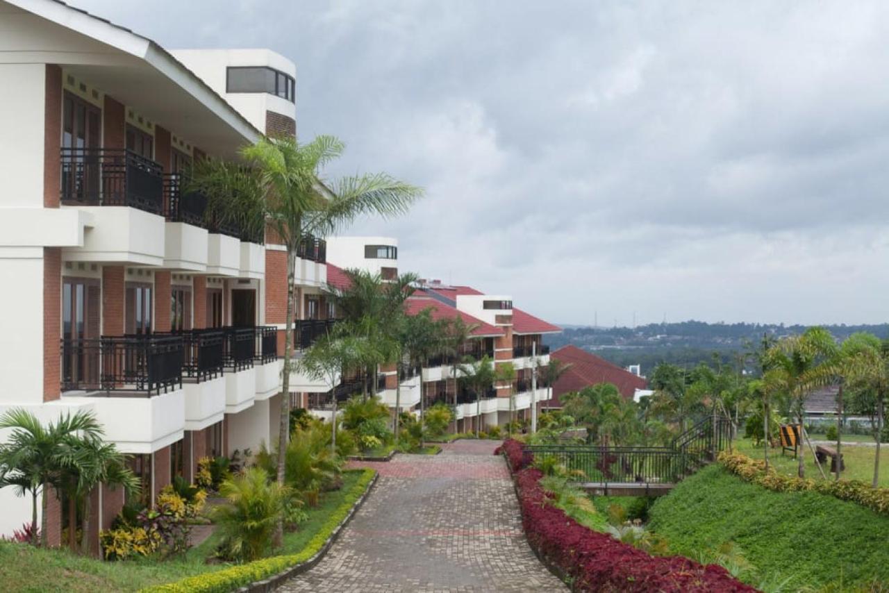 Taman Bukit Palem Resort Богор Екстер'єр фото