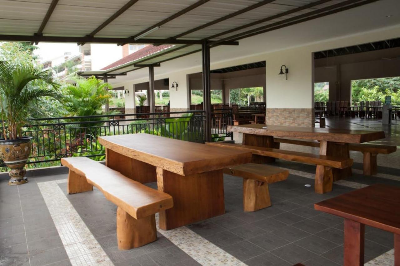 Taman Bukit Palem Resort Богор Екстер'єр фото