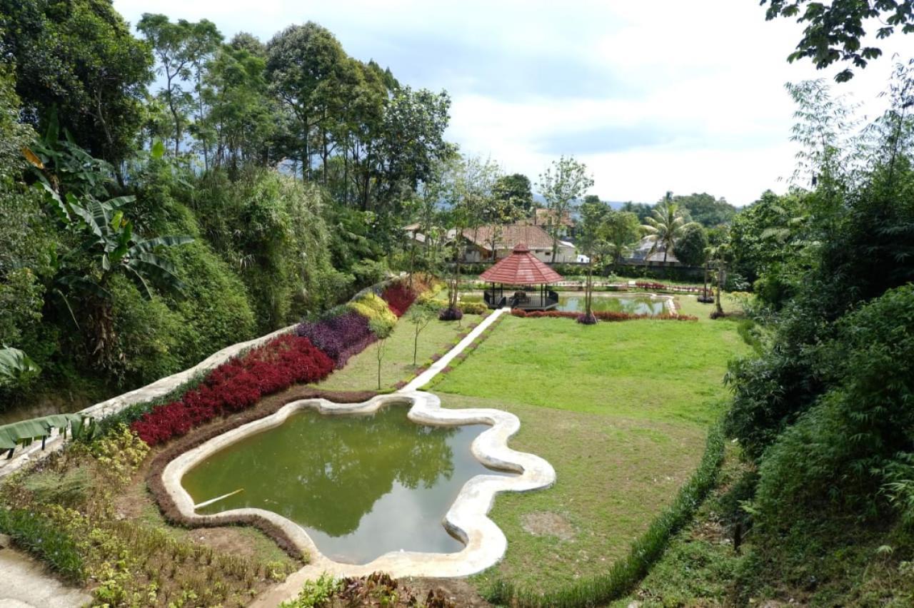 Taman Bukit Palem Resort Богор Екстер'єр фото