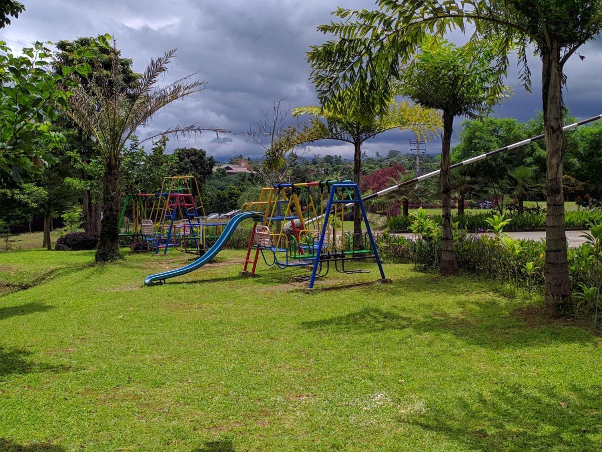 Taman Bukit Palem Resort Богор Екстер'єр фото
